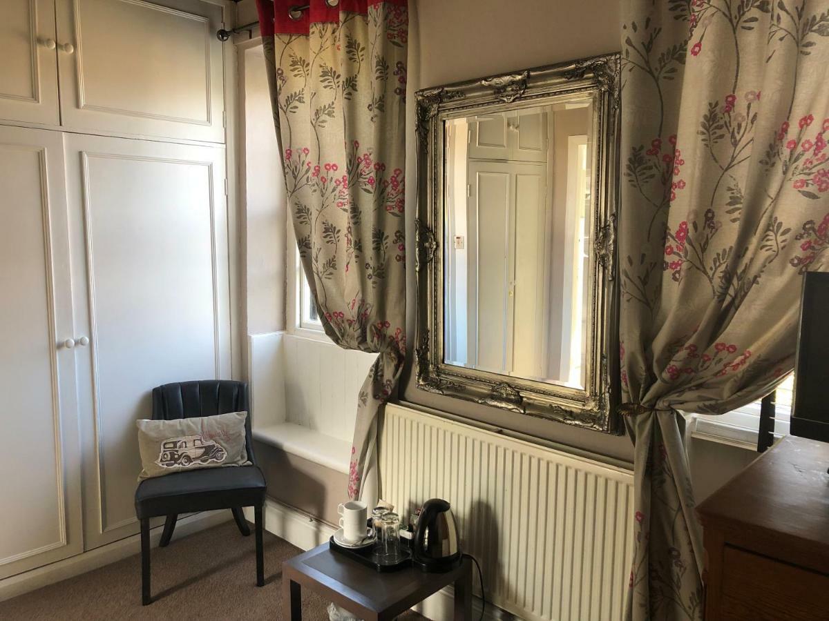 Pollards Inn Willaston  ภายนอก รูปภาพ